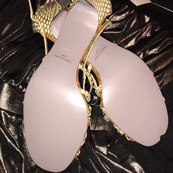 Gold Open Toe Sandals - Picture 4 of 6